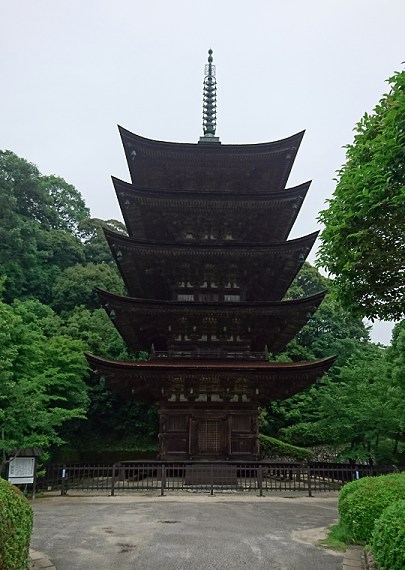 瑠璃光寺の五重塔
